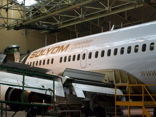 Slyom Hungarian Airways els Boeing 737-500