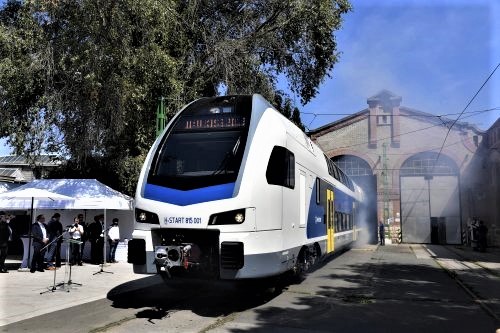 KISS emeletes motorvonat